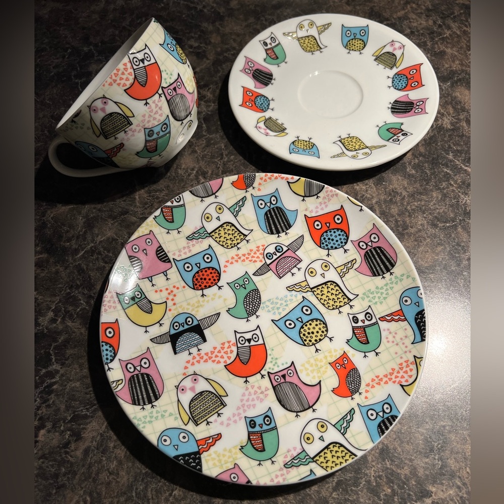 Owl Cup, Saucer and dessert plate set